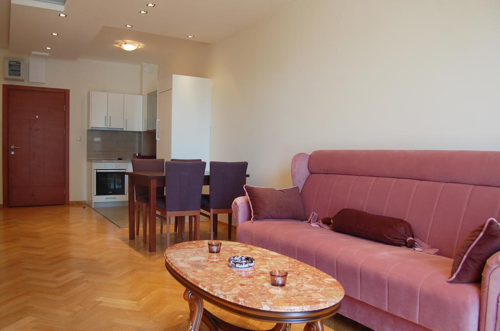 Vasiliki Seaside Apartments Petrovac 외부 사진
