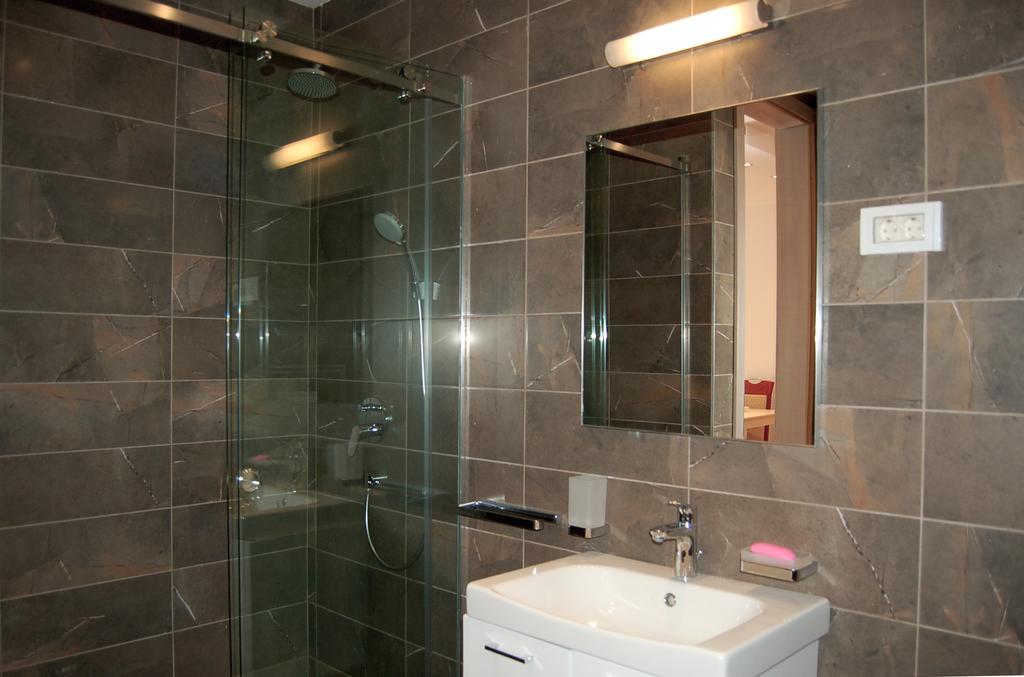 Vasiliki Seaside Apartments Petrovac 외부 사진